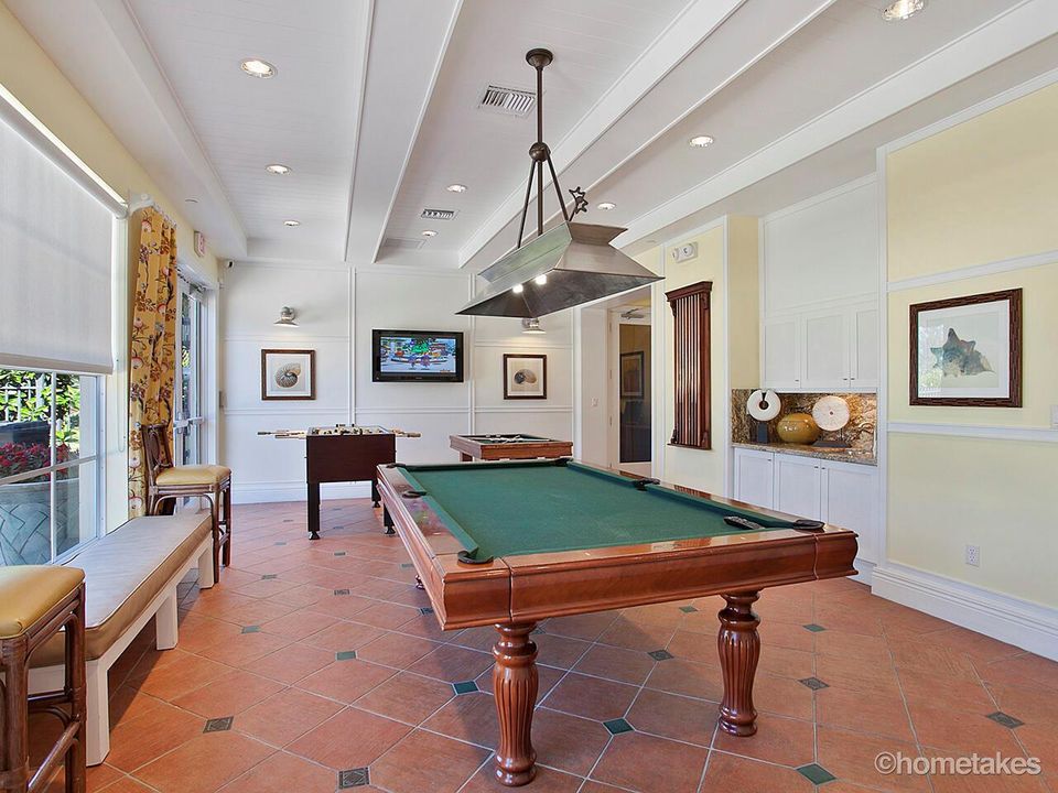 14 - Game Room
