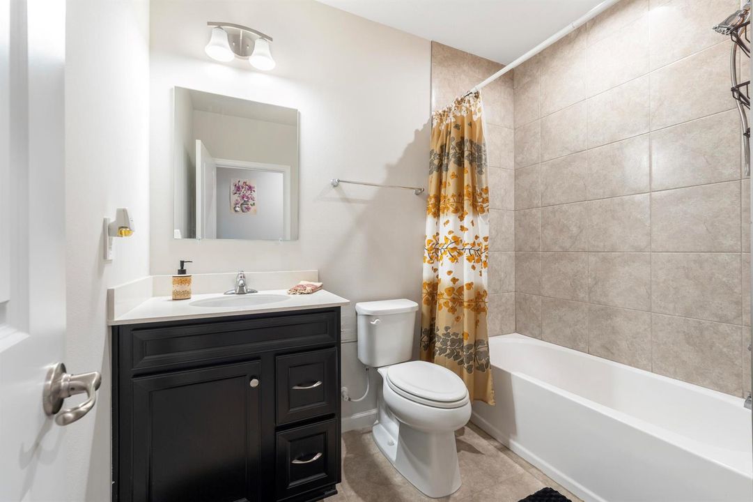 2nd Bathroom