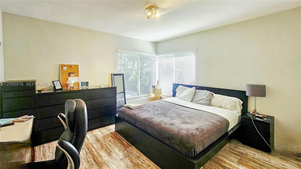 For Sale: $1,298,000 (0 beds, 0 baths, 2860 Square Feet)