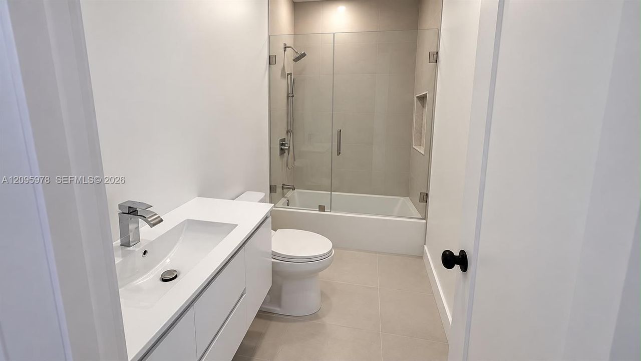 На продажу: $1,185,000 (3 спален, 4 ванн, 5146 Квадратных фут)