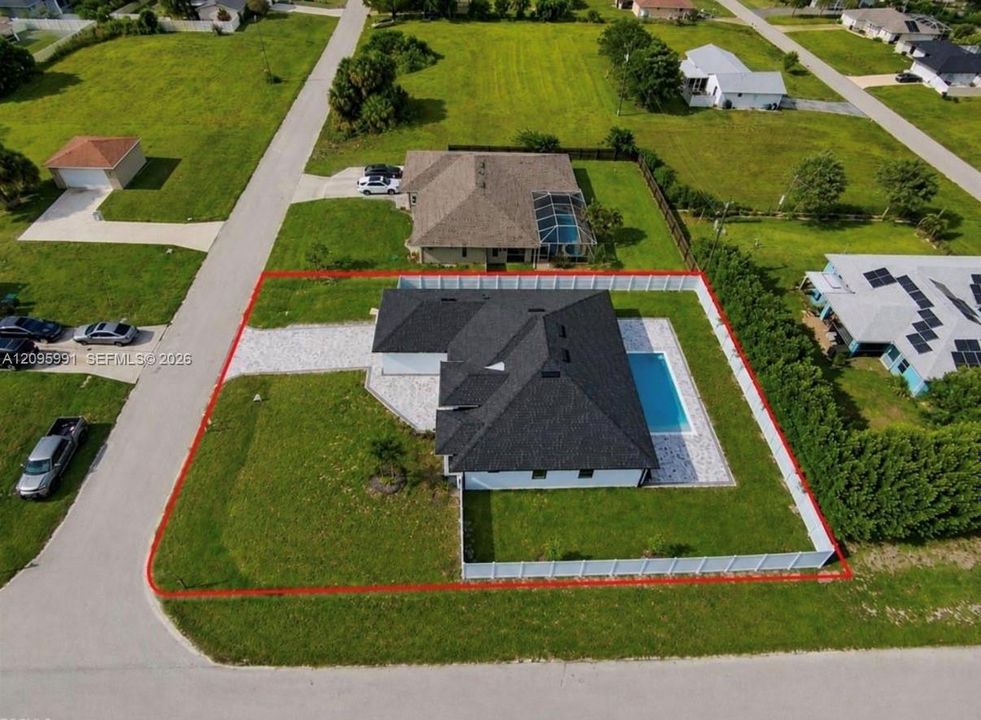 На продажу: $489,900 (3 спален, 2 ванн, 1903 Квадратных фут)