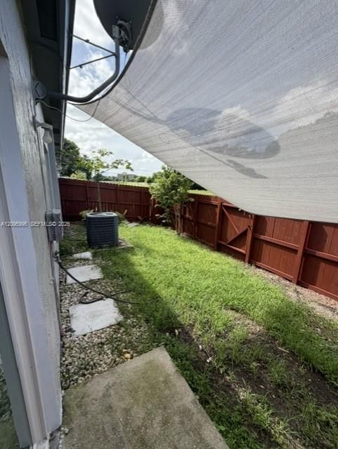 En Venta: $310,000 (3 camas, 2 baños, 1160 Pies cuadrados)