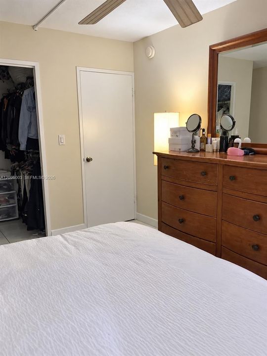 For Rent: $2,700 (2 beds, 2 baths, 858 Square Feet)