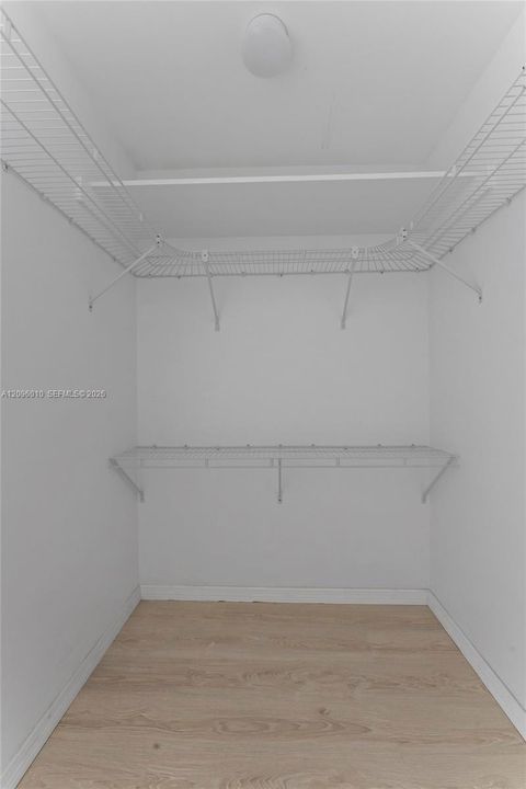 В аренду: $2,900 (2 спален, 2 ванн, 897 Квадратных фут)