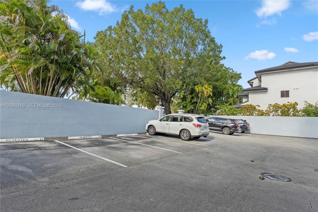 В аренду: $2,900 (2 спален, 2 ванн, 897 Квадратных фут)