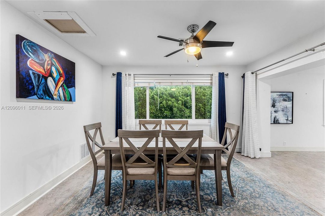 For Sale: $650,000 (3 beds, 2 baths, 1797 Square Feet)