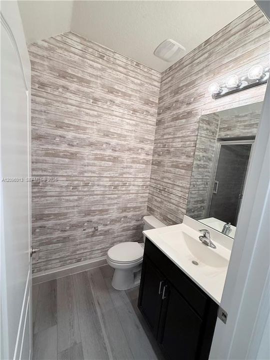 В аренду: $2,350 (3 спален, 3 ванн, 1641 Квадратных фут)