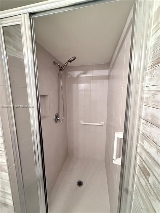 В аренду: $2,350 (3 спален, 3 ванн, 1641 Квадратных фут)