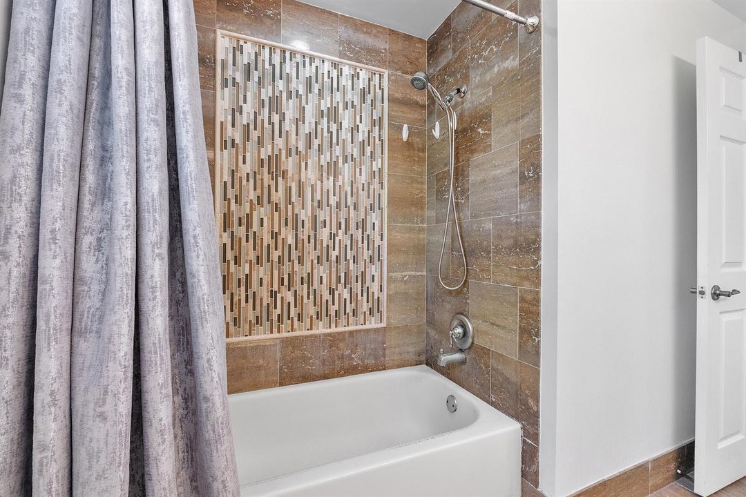 7457 Nw 51st Way_037