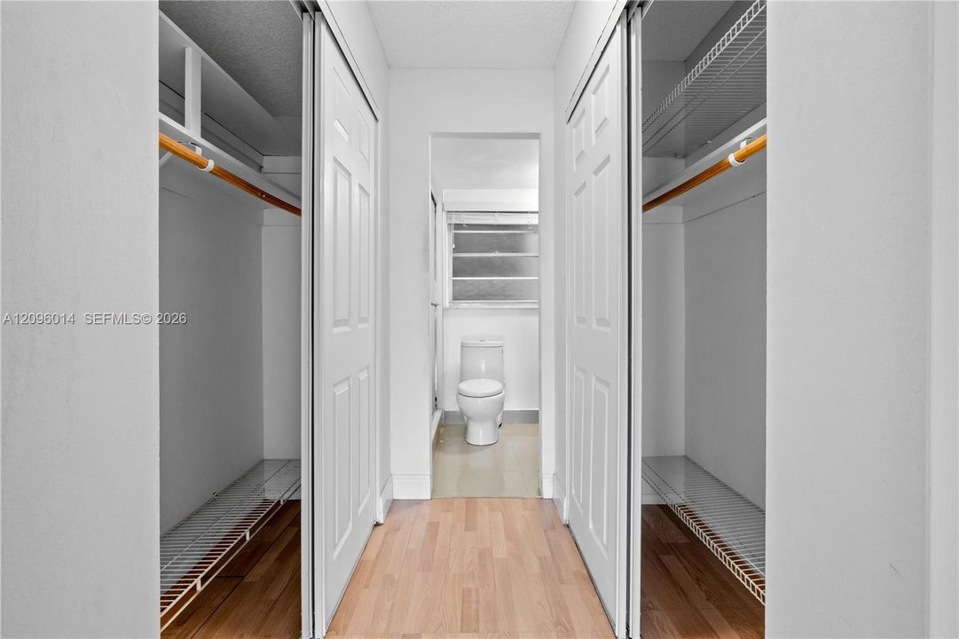 В аренду: $2,600 (2 спален, 2 ванн, 1075 Квадратных фут)