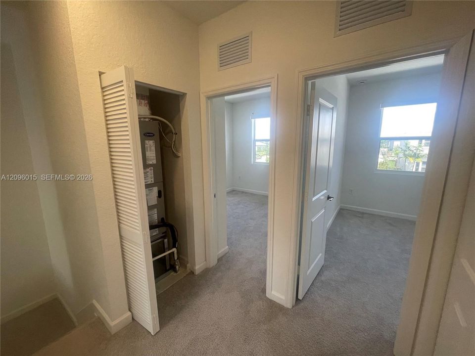 В аренду: $2,299 (3 спален, 2 ванн, 1330 Квадратных фут)