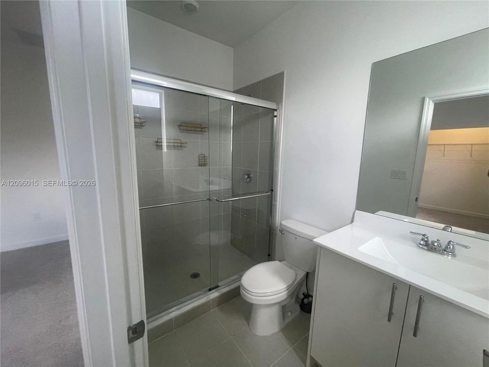 В аренду: $2,299 (3 спален, 2 ванн, 1330 Квадратных фут)