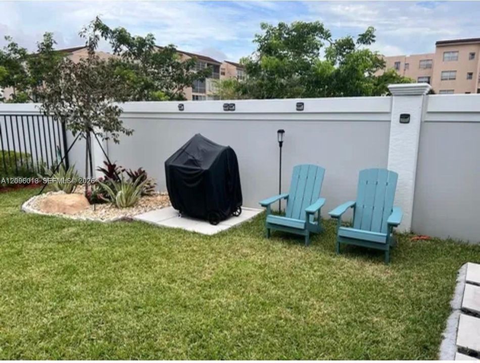 En Venta: $595,000 (4 camas, 2 baños, 1810 Pies cuadrados)