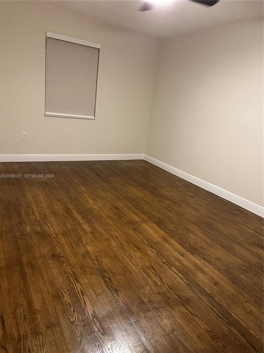 For Rent: $3,800 (3 beds, 2 baths, 1186 Square Feet)