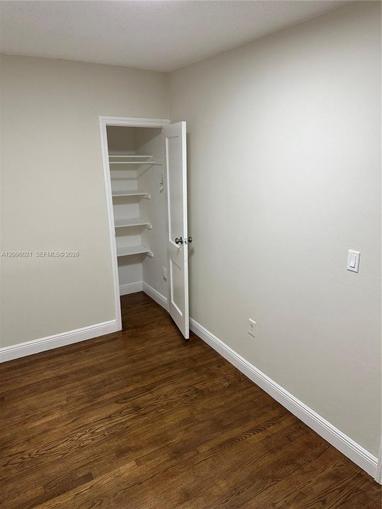 For Rent: $3,800 (3 beds, 2 baths, 1186 Square Feet)