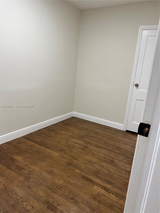 For Rent: $3,800 (3 beds, 2 baths, 1186 Square Feet)