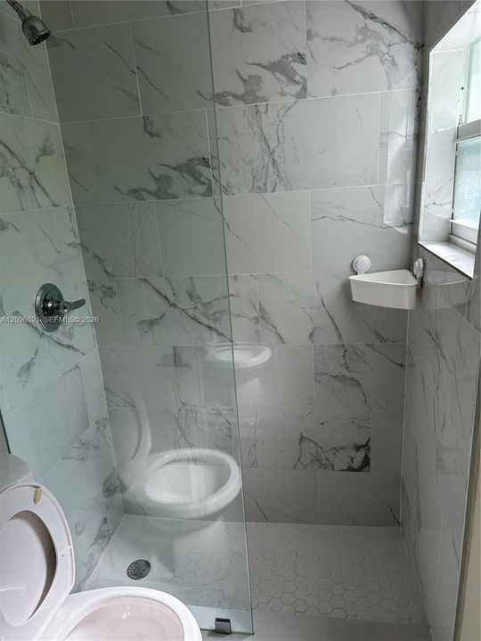 For Rent: $3,800 (3 beds, 2 baths, 1186 Square Feet)