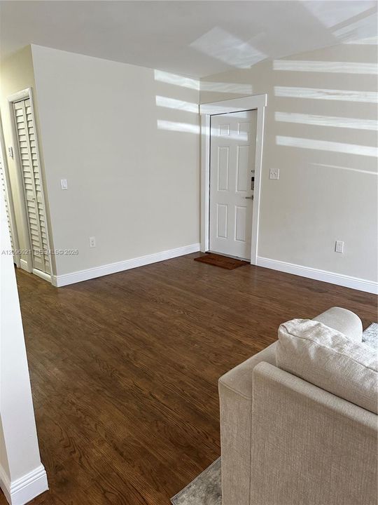 For Rent: $3,800 (3 beds, 2 baths, 1186 Square Feet)