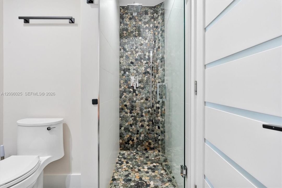 2nd Bathroom