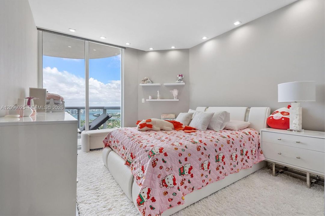 2nd Bedroom