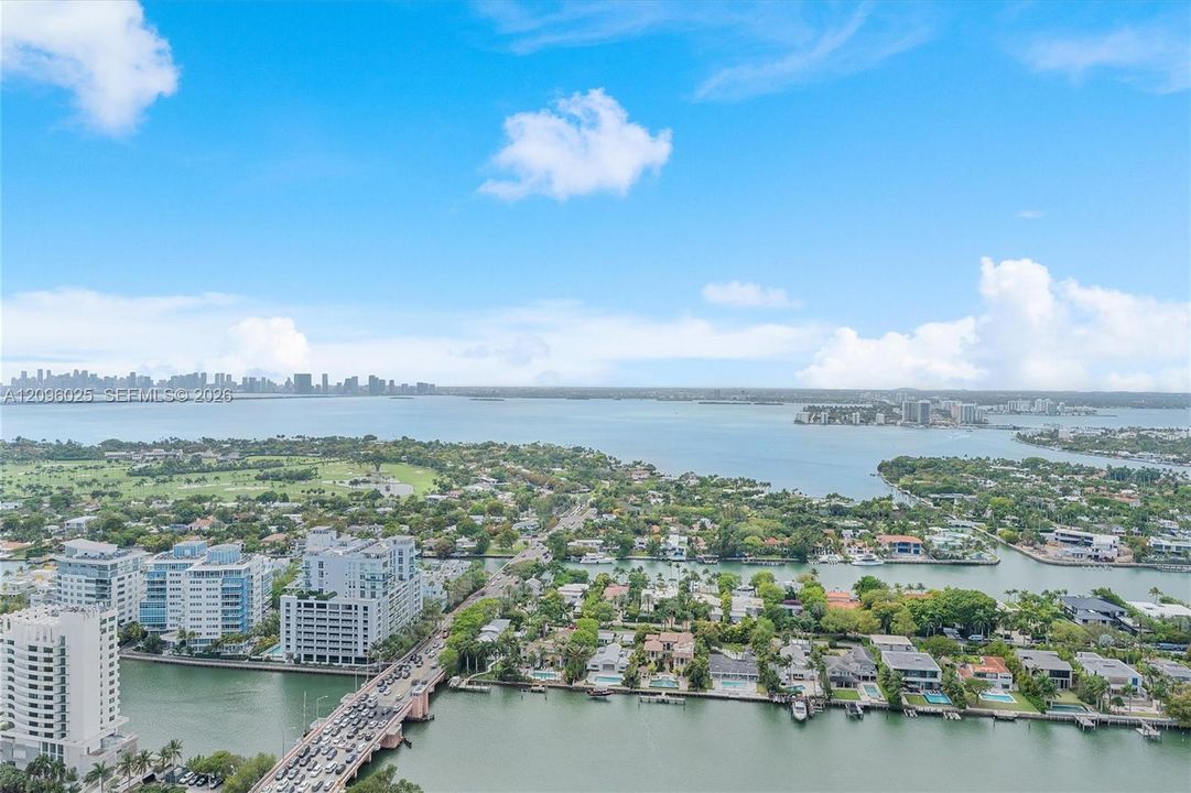 For Sale: $2,495,000 (2 beds, 2 baths, 1322 Square Feet)