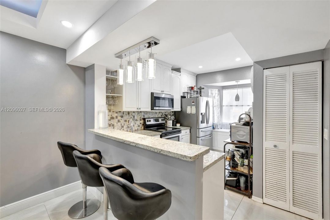 For Sale: $474,990 (4 beds, 2 baths, 1812 Square Feet)