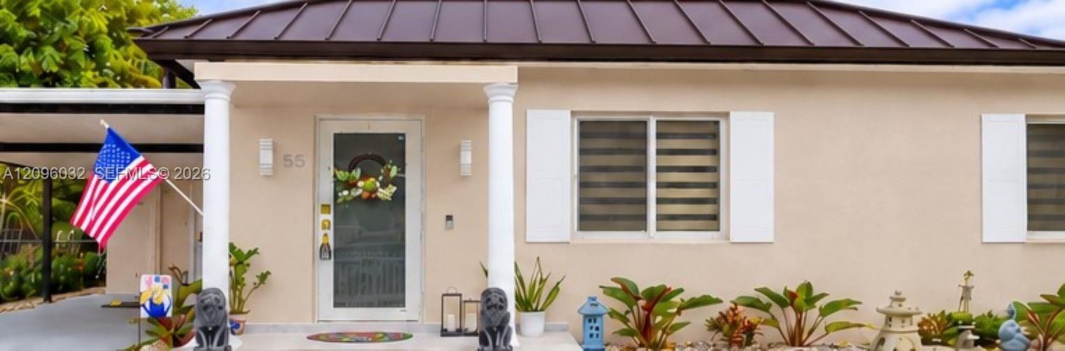 En Venta: $950,000 (5 camas, 2 baños, 2196 Pies cuadrados)