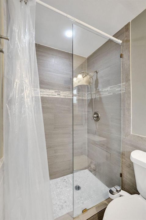 06 03 MBathRoom