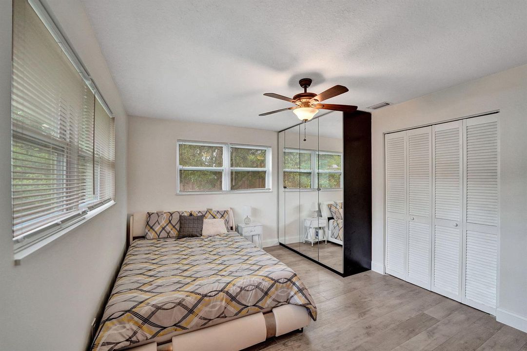 05 01 MBedRoom