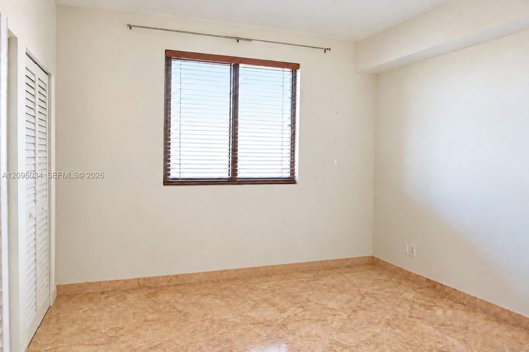 For Sale: $619,000 (2 beds, 2 baths, 1158 Square Feet)