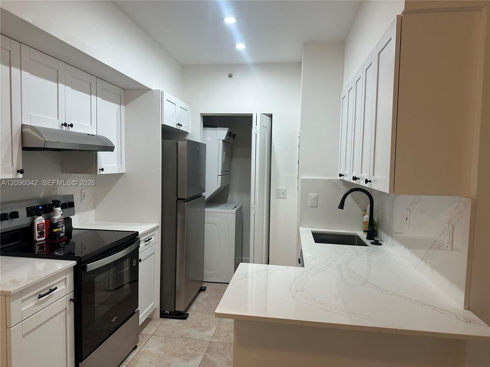 En Renta: $2,300 (2 camas, 2 baños, 916 Pies cuadrados)