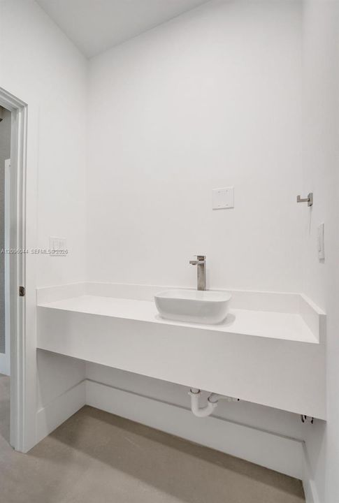 En Renta: $9,900 (5 camas, 4 baños, 3144 Pies cuadrados)