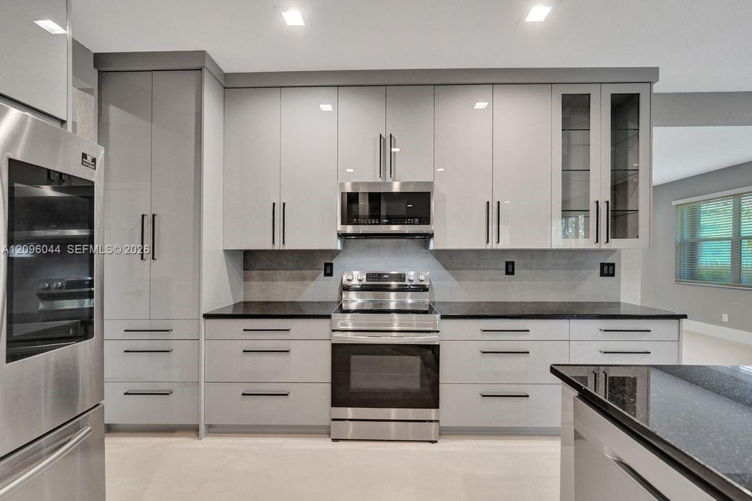 En Renta: $9,900 (5 camas, 4 baños, 3144 Pies cuadrados)