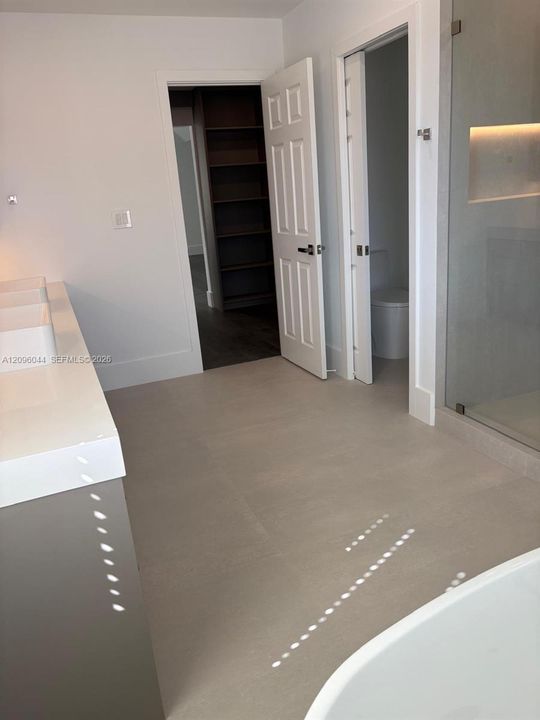 En Renta: $9,900 (5 camas, 4 baños, 3144 Pies cuadrados)