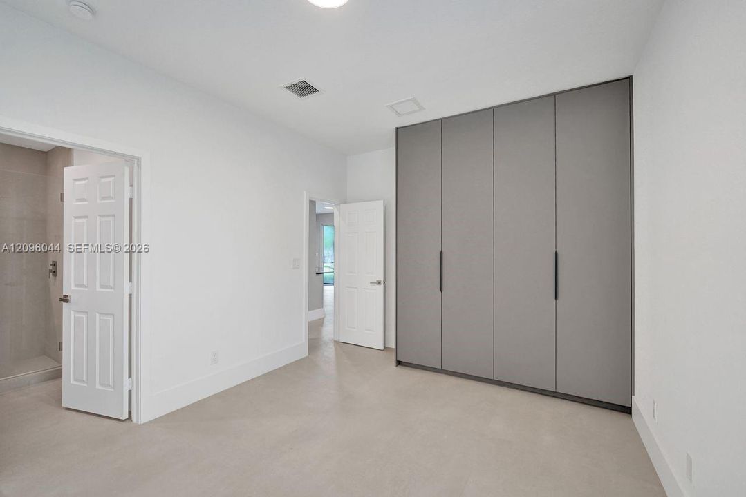En Renta: $9,900 (5 camas, 4 baños, 3144 Pies cuadrados)