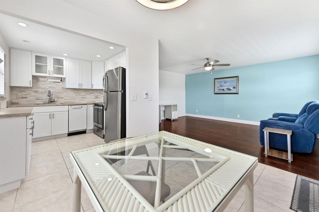 12 Dining room 02