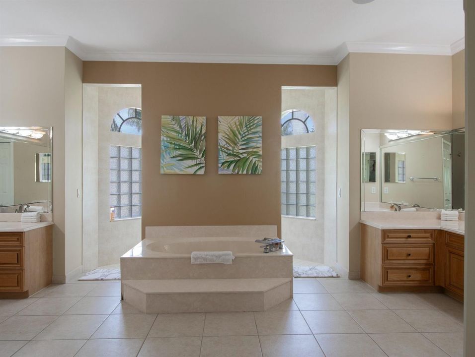 Main Room bathroom(1)