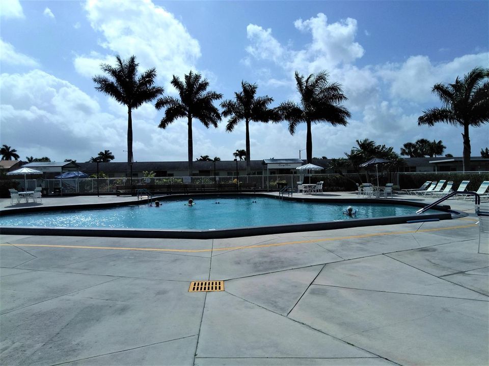 HEATED SWIMMING POOL