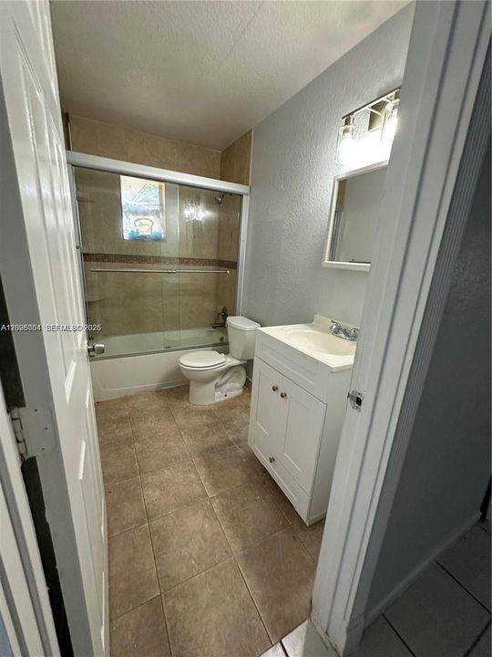 En Renta: $2,800 (3 camas, 2 baños, 1407 Pies cuadrados)