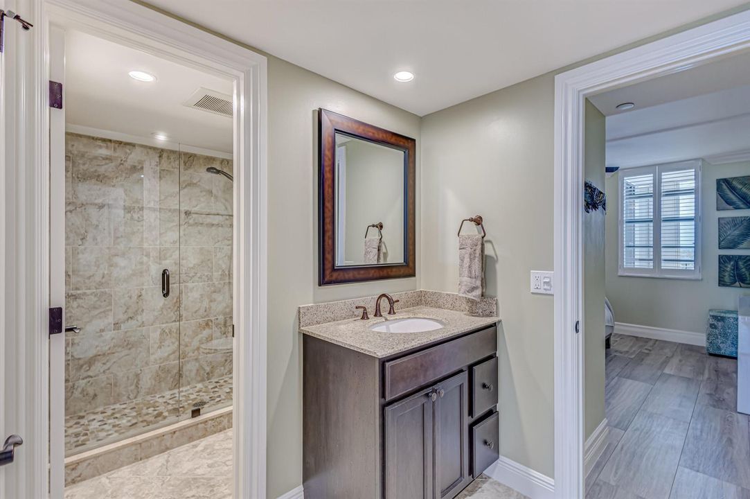 Guest Full Bath