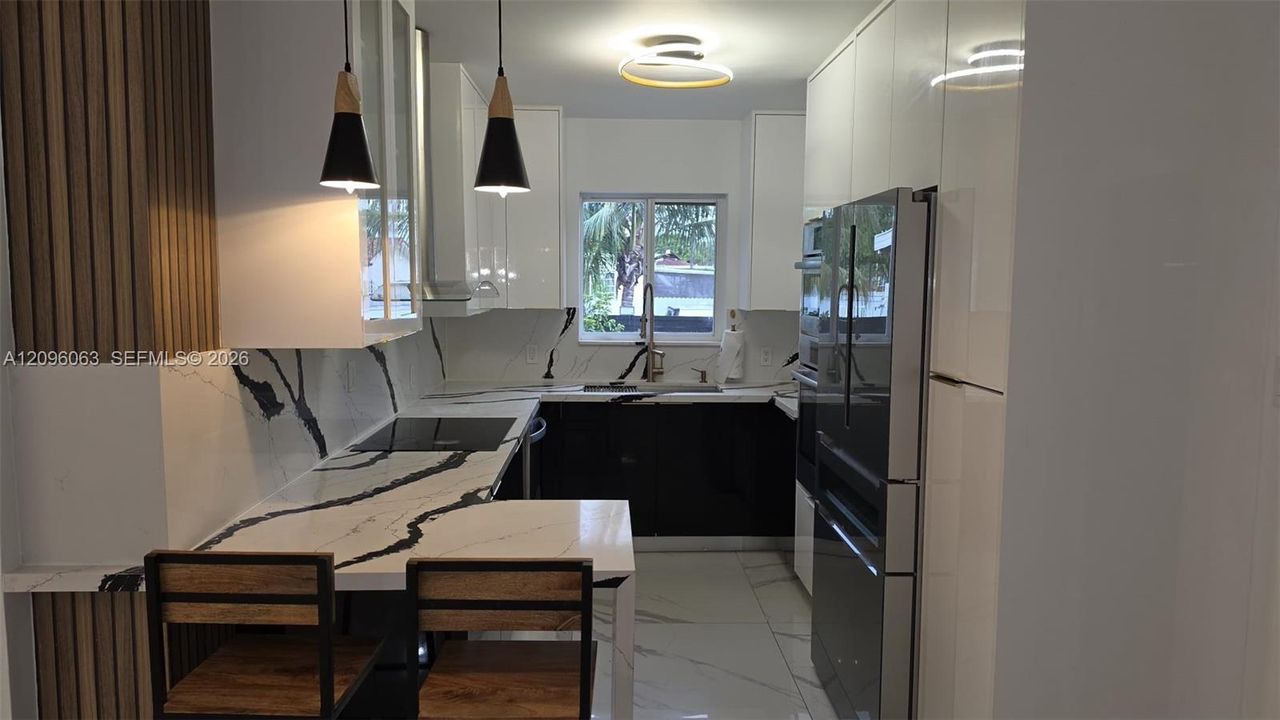 For Rent: $3,700 (3 beds, 2 baths, 1300 Square Feet)