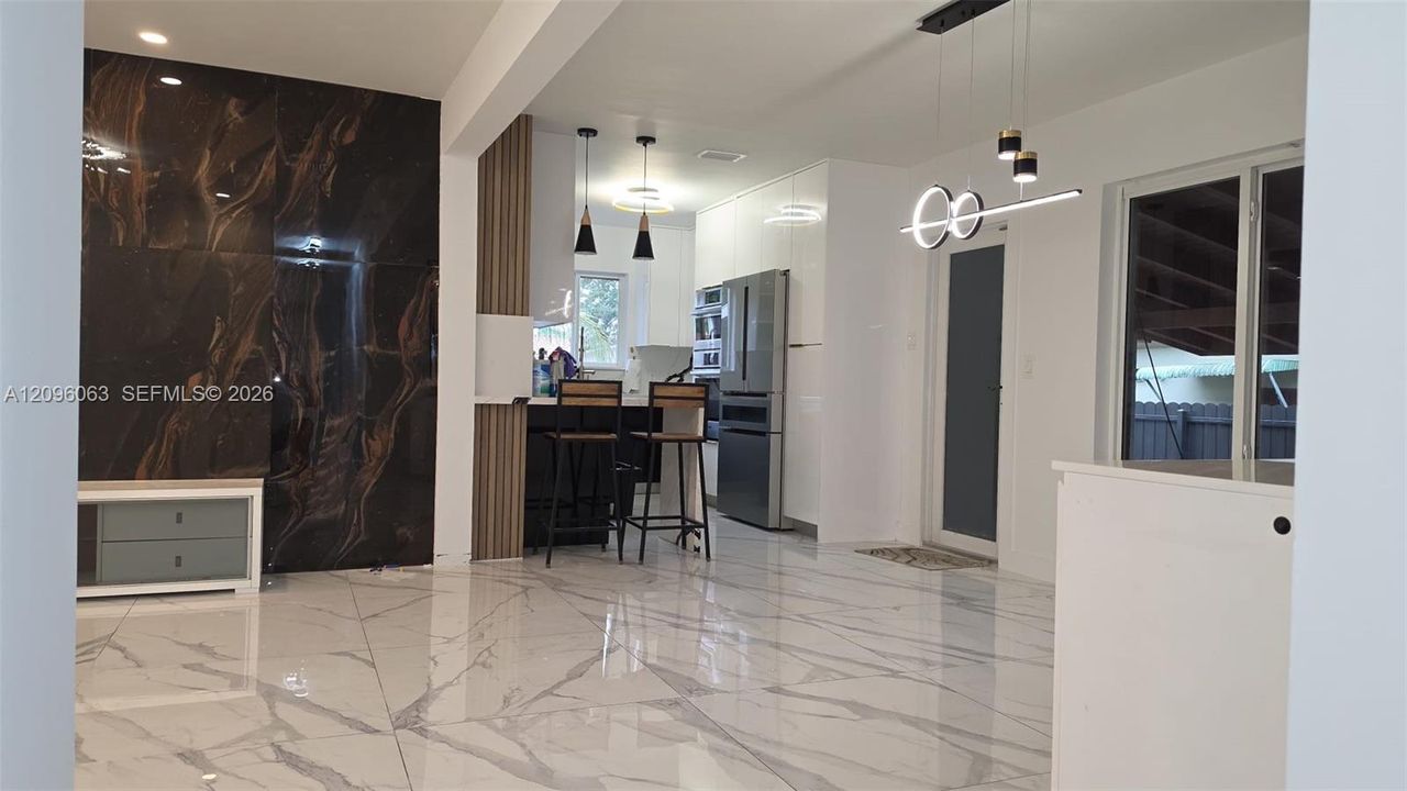 For Rent: $3,700 (3 beds, 2 baths, 1300 Square Feet)