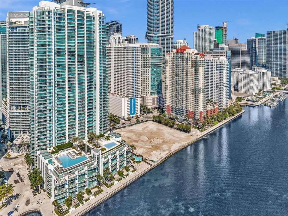 For Sale: $1,795,000 (2 beds, 2 baths, 1878 Square Feet)