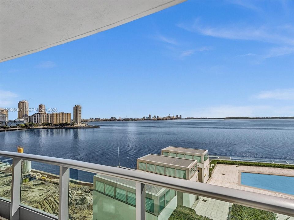 For Sale: $1,795,000 (2 beds, 2 baths, 1878 Square Feet)
