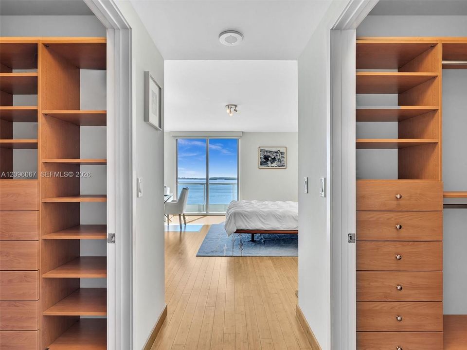 For Sale: $1,795,000 (2 beds, 2 baths, 1878 Square Feet)
