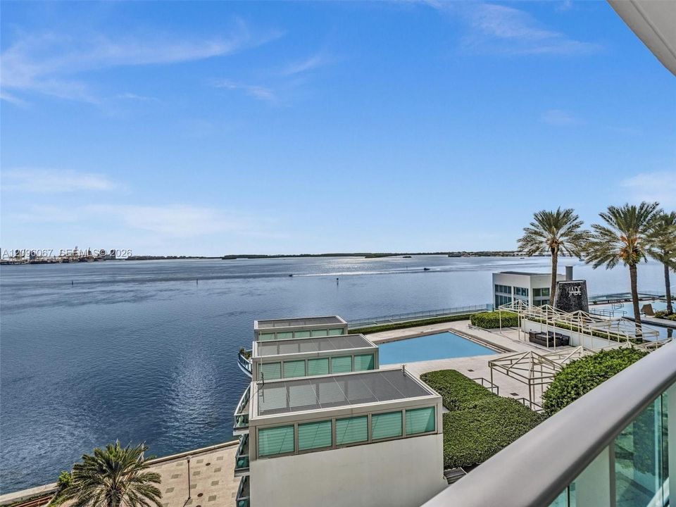 For Sale: $1,795,000 (2 beds, 2 baths, 1878 Square Feet)