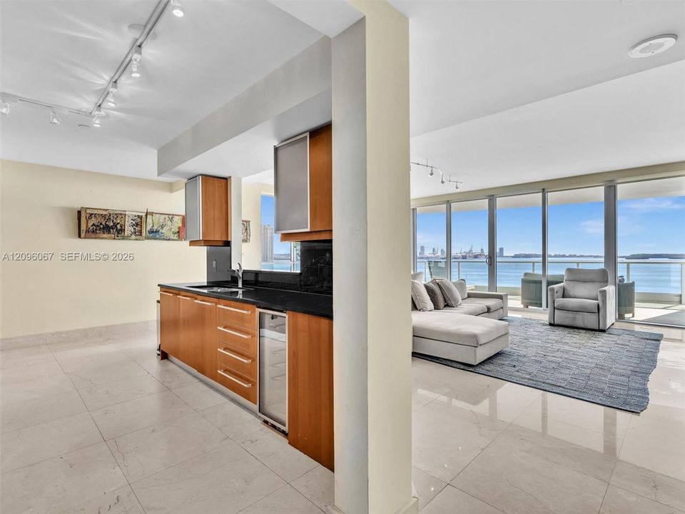 For Sale: $1,795,000 (2 beds, 2 baths, 1878 Square Feet)
