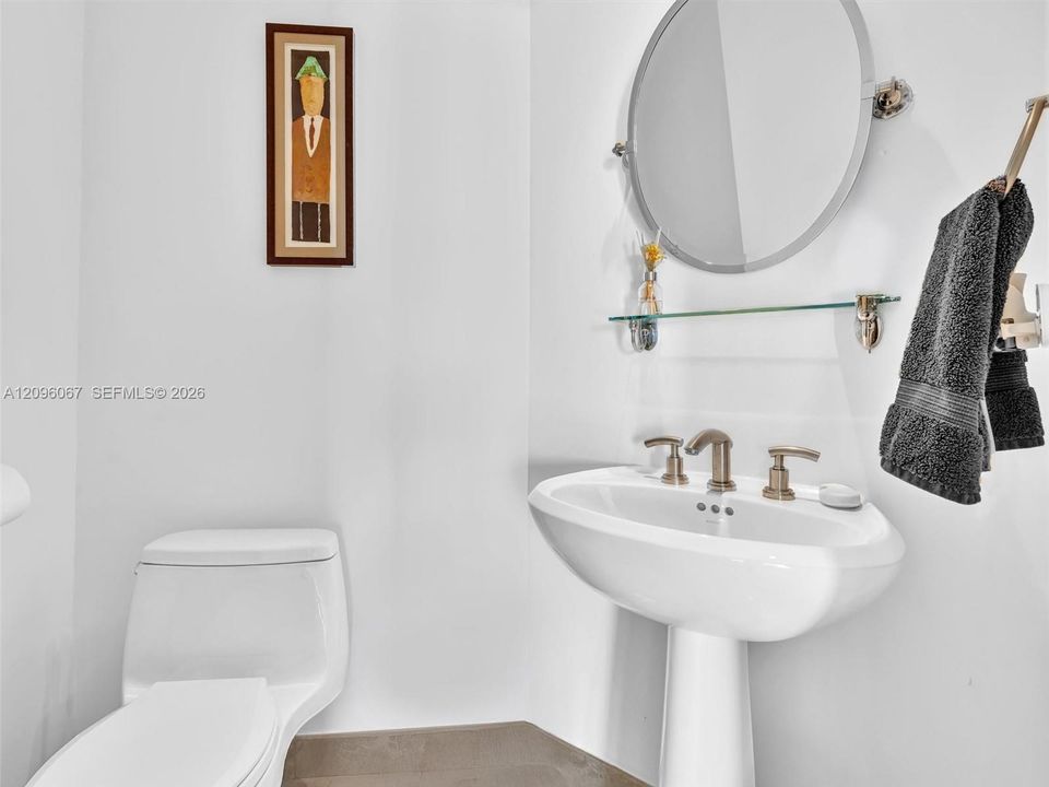 For Sale: $1,795,000 (2 beds, 2 baths, 1878 Square Feet)