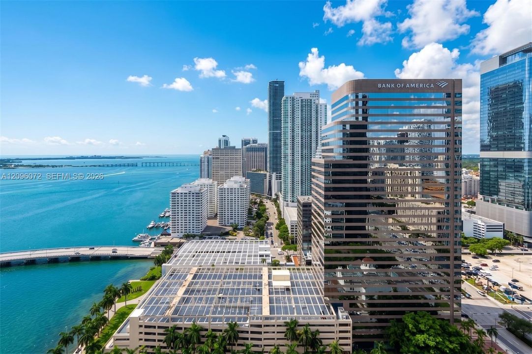 For Sale: $649,000 (1 beds, 1 baths, 984 Square Feet)