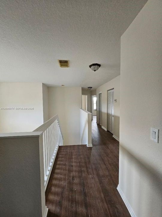 For Rent: $3,200 (4 beds, 2 baths, 1994 Square Feet)